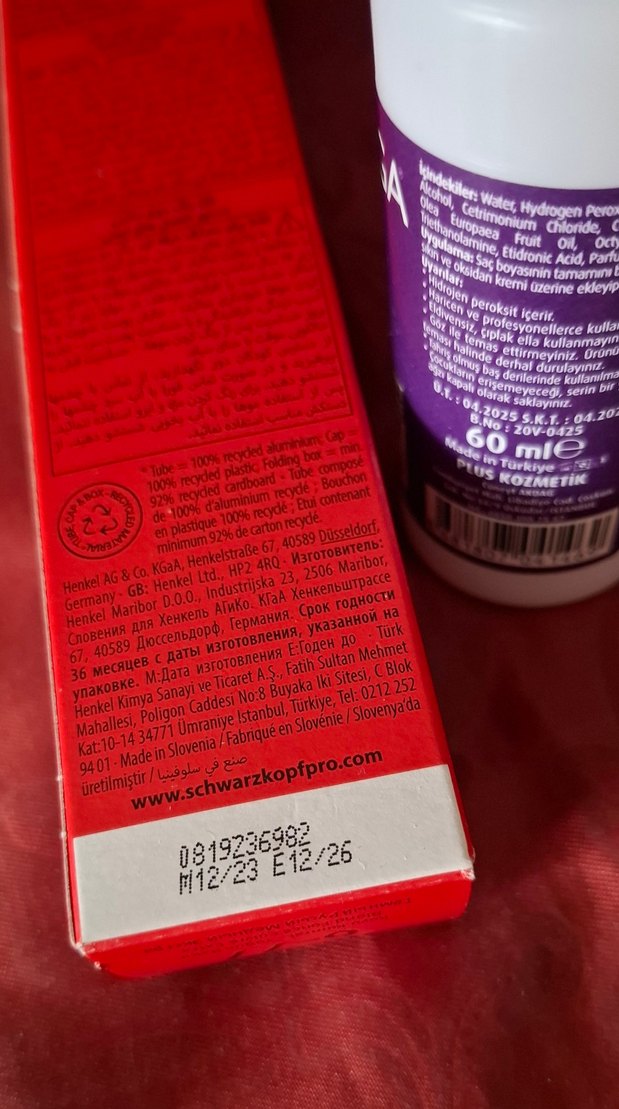 **1 Adet Igora Royal 6-77 Saç Boyası ve Oksidan** - Görsel 3