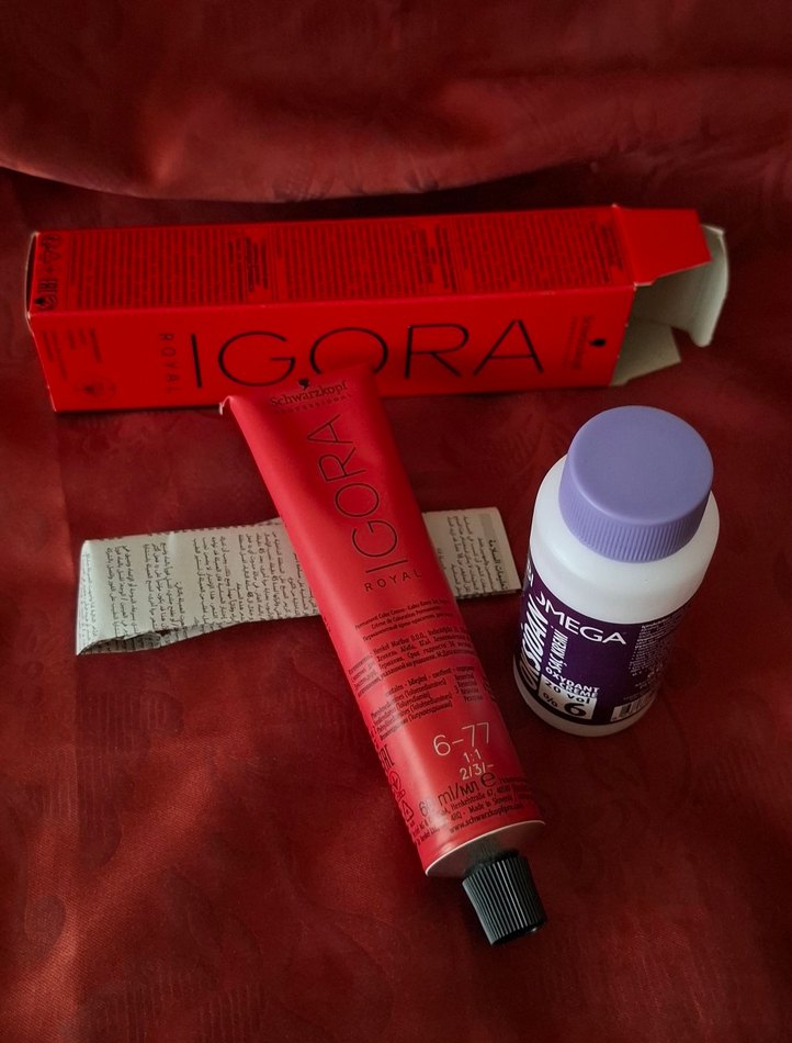 **1 Adet Igora Royal 6-77 Saç Boyası ve Oksidan** - Görsel 2