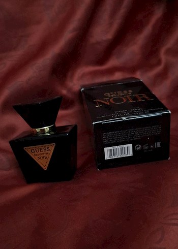 Guess **Guess Noir Kadın Parfümü 30 ml**