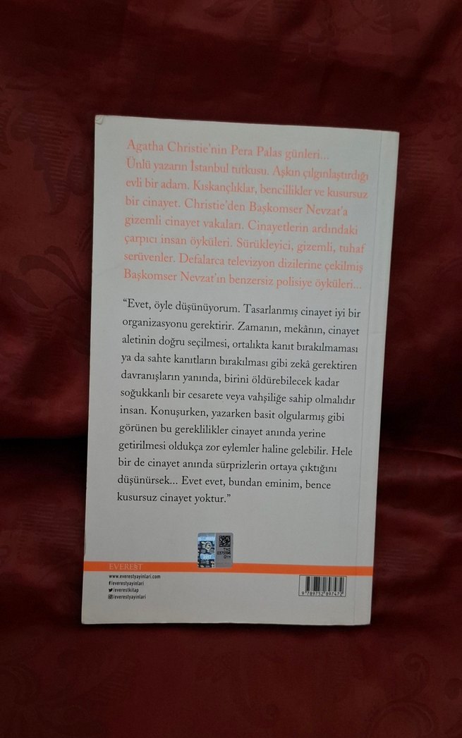 **Agatha'nın Anahtarı - Ahmet Ümit** - Görsel 2