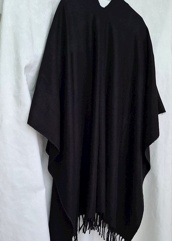 **Siyah Uzun Kadın Panço** - Görsel 2