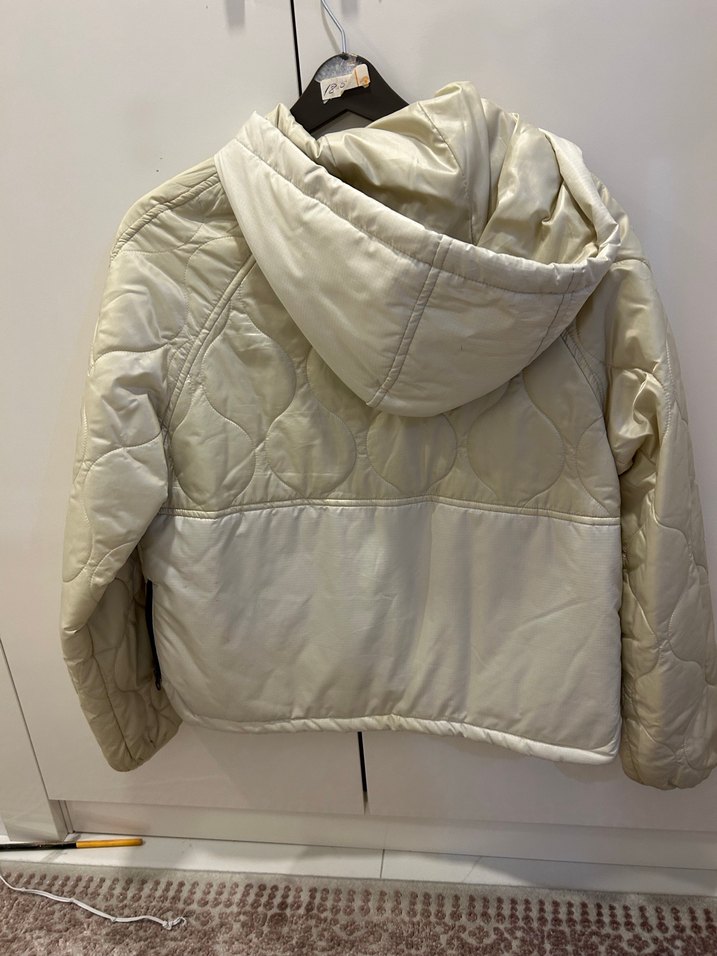 Kapüşonlu İnce Kadın Ceket - Görsel 2