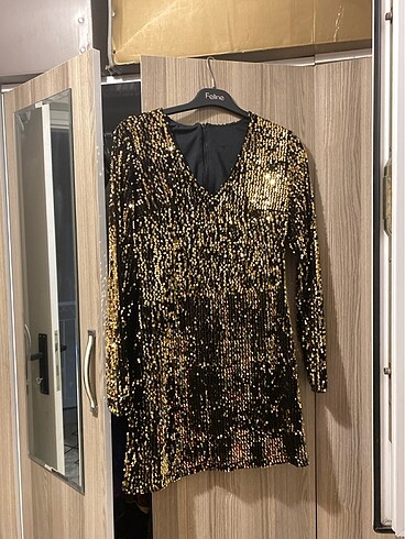 Gold pullu mini abiye elbise