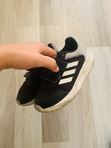 Adidas erkek çocuk spor ayakkabı