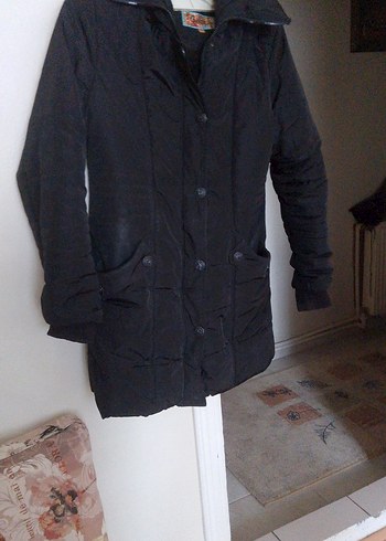 Düğmeli Siyah Midi Kadın Mont - Görsel 3