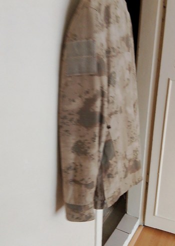 Düğmeli Kamuflaj Desenli Midi Mont - Görsel 6