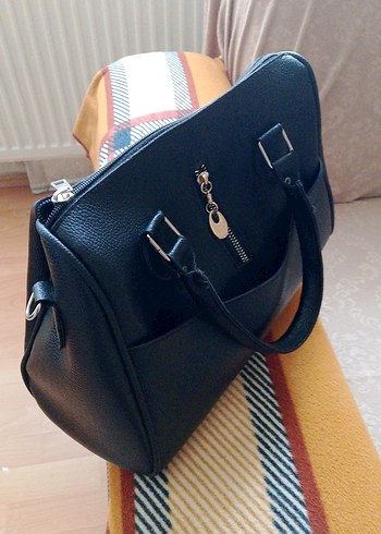 Siyah Deri Kadın Çanta Tokalı - Görsel 2