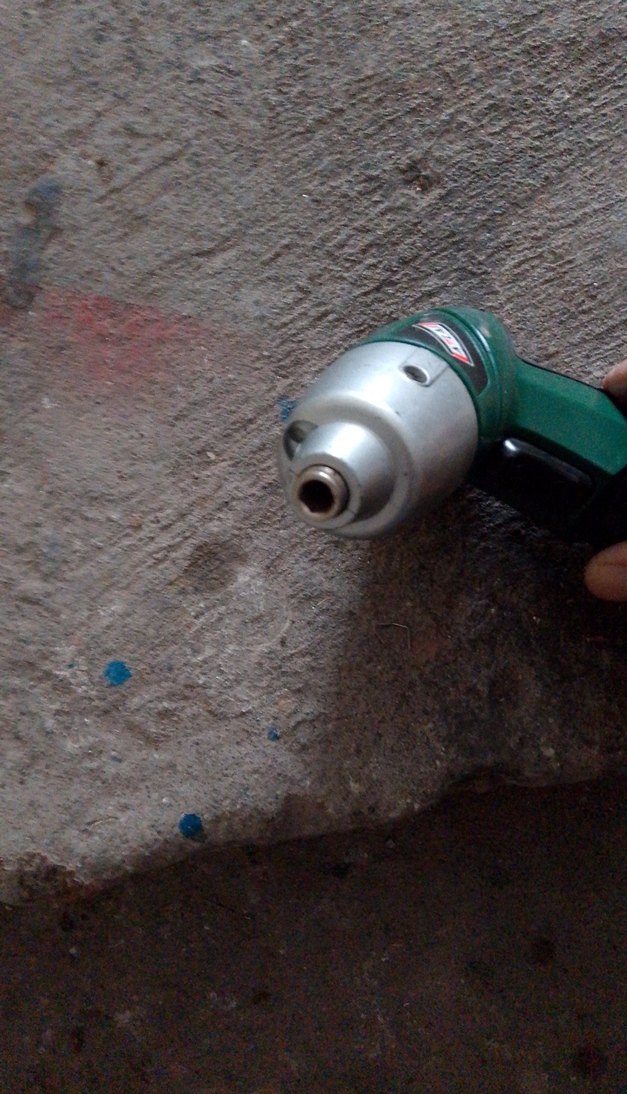 Yeşil ve Gri Elektrikli Matkap - Görsel 5