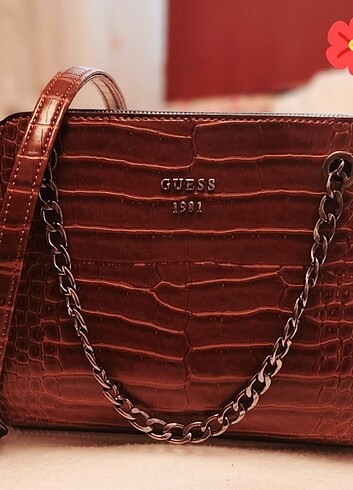 Guess Guess taba el çantası ve çapraz çanta, postacı çantası, omuz çan