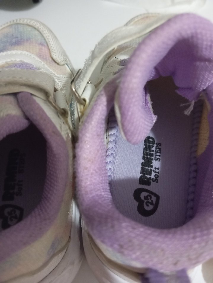 Kız Çocuk Çok Renkli Bağcıklı ışıklı Spor Ayakkabı - Görsel 3