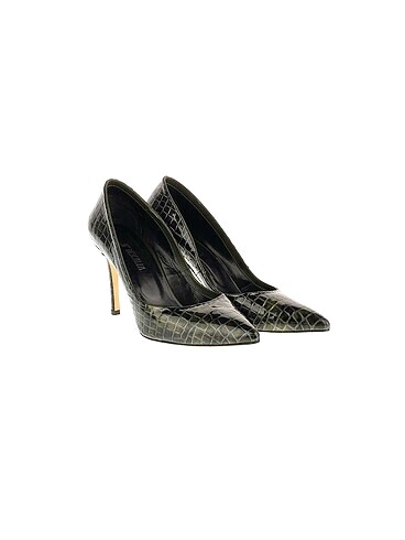 39 Beden Diğer Stiletto %70 İndirimli.