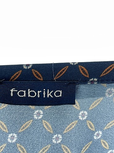 42 Beden lacivert Renk Fabrika Gömlek %70 İndirimli.