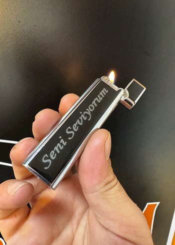 Parlak Siyah Kişiye Özel Çakmak