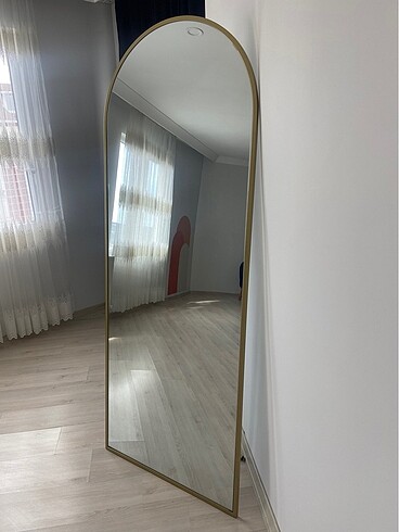 Gold Ayna