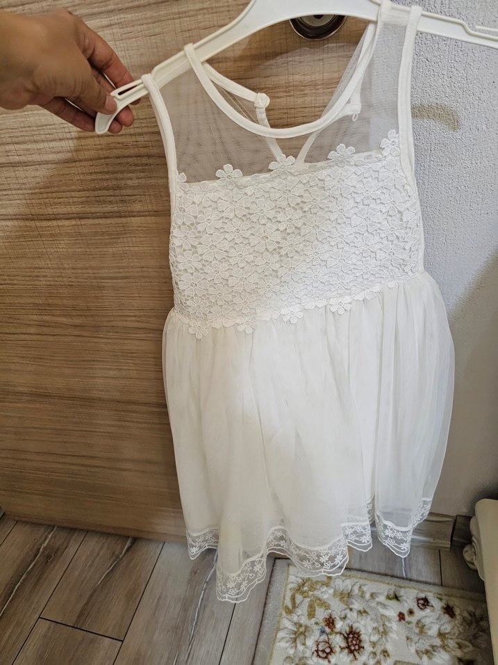 Kız Çocuk Beyaz Dantel Detaylı Kolsuz Elbise - Görsel 2