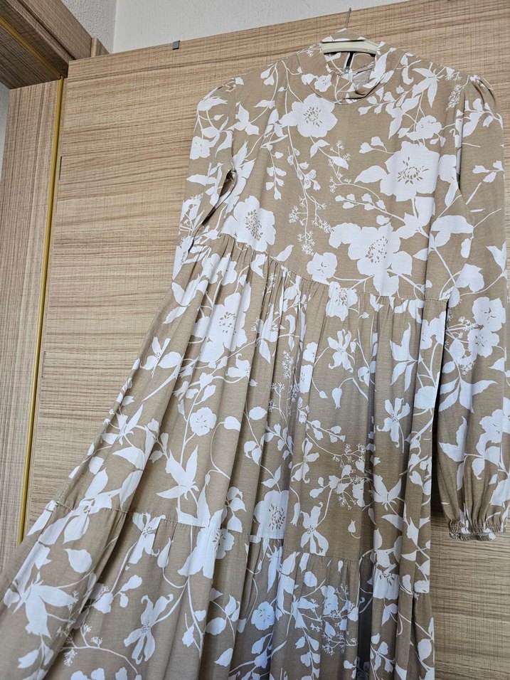 Bej Çiçek Desenli Bohem Uzun Elbise - Görsel 3