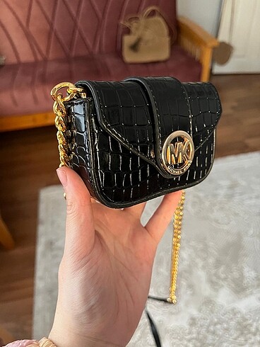  Beden Siyah rugan şık çanta mini mk