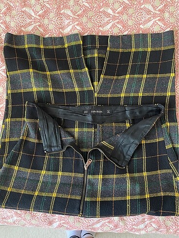 Zara Zara etek