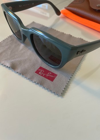 Beden Harika RayBan Unisex Güneş Gözlüğü