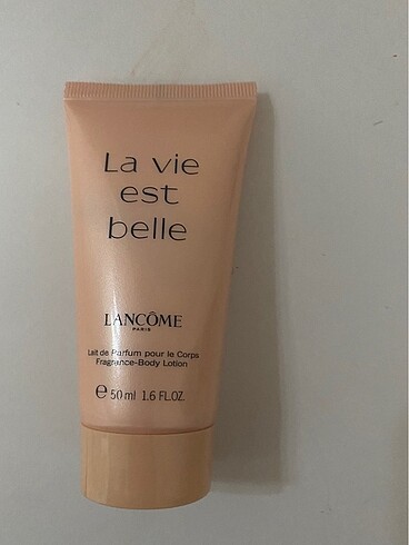  Beden La Via Est Belle