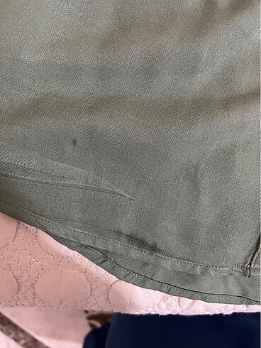 34 Beden yeşil Renk H&M yeşil gömlek