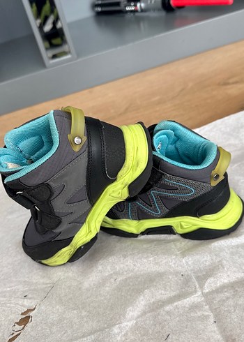 Erkek Çocuk Gri Renkli Cırtlı Bot - Görsel 4