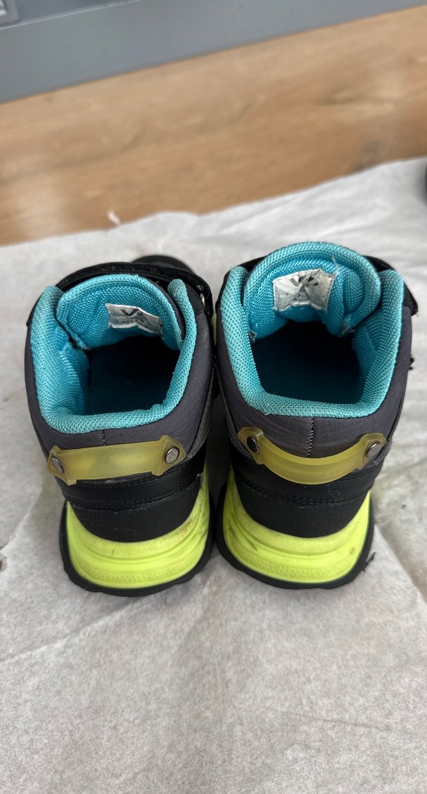 Erkek Çocuk Gri Renkli Cırtlı Bot - Görsel 3