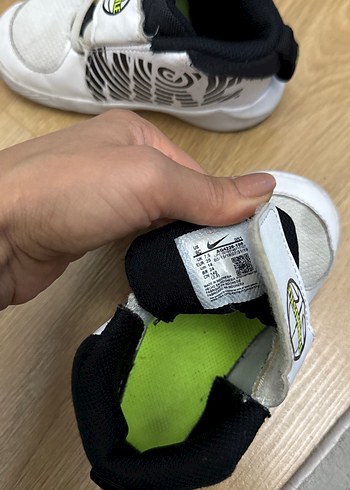 Erkek Çocuk Beyaz Cırt Cırtlı nıke Sneaker - Görsel 4