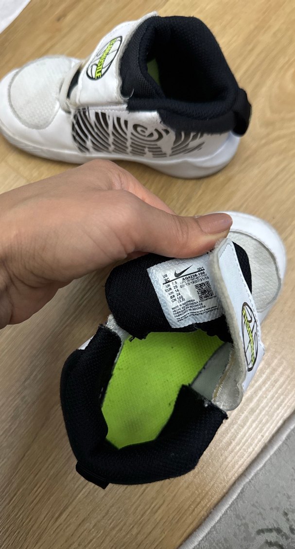 Erkek Çocuk Beyaz Cırt Cırtlı nıke Sneaker - Görsel 4
