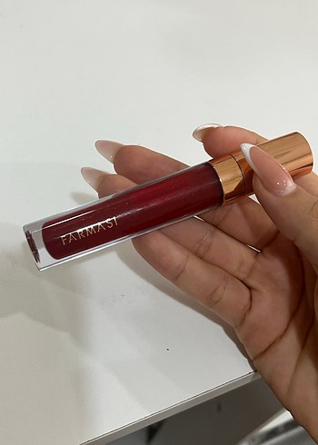 Farmasi kirmizi simli gloss