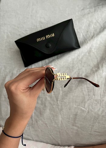 Miu Miu Miu Miu Altın Renk Klasik Kadın Güneş Gözlüğü