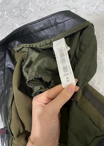 Kadın Haki Süet Kemerli Kumaş Pantolon - Görsel 2