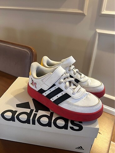 Adidas mickey spor ayakkabi