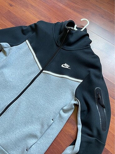 m Beden siyah Renk NIKE TECH PANDA