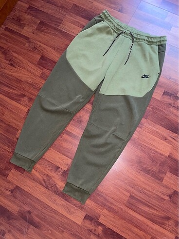 Nike NIKE TECH HAKİ ESOFMAN