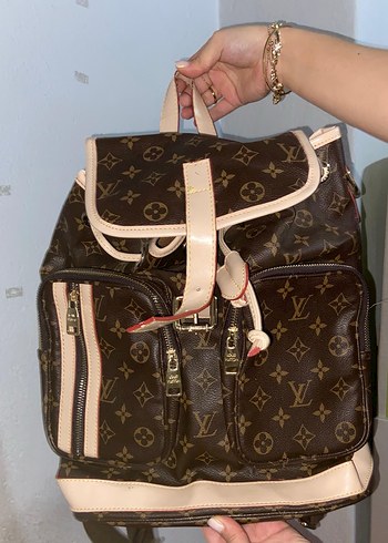 Louis vuitton sırt çantası - Görsel 2