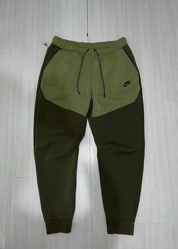 Nike Tech Haki Esofman Alti