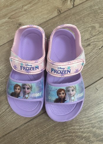 27 Beden Mor Frozen Kız Sandaletleri Tokalı