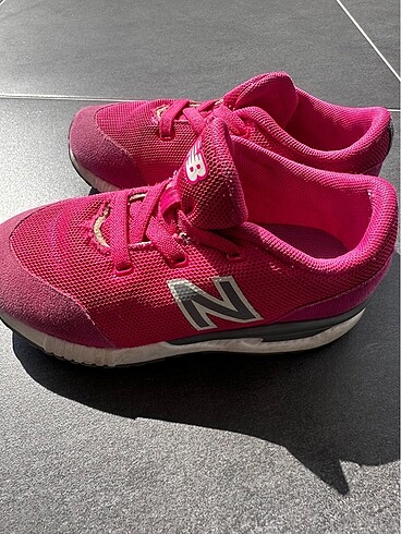 25 Beden New Balance kız çocuk spor ayakkabı
