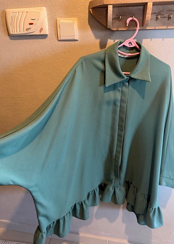 Yeşil Uzun Kollu Fırfırlı Kadın Gömlek - Görsel 2