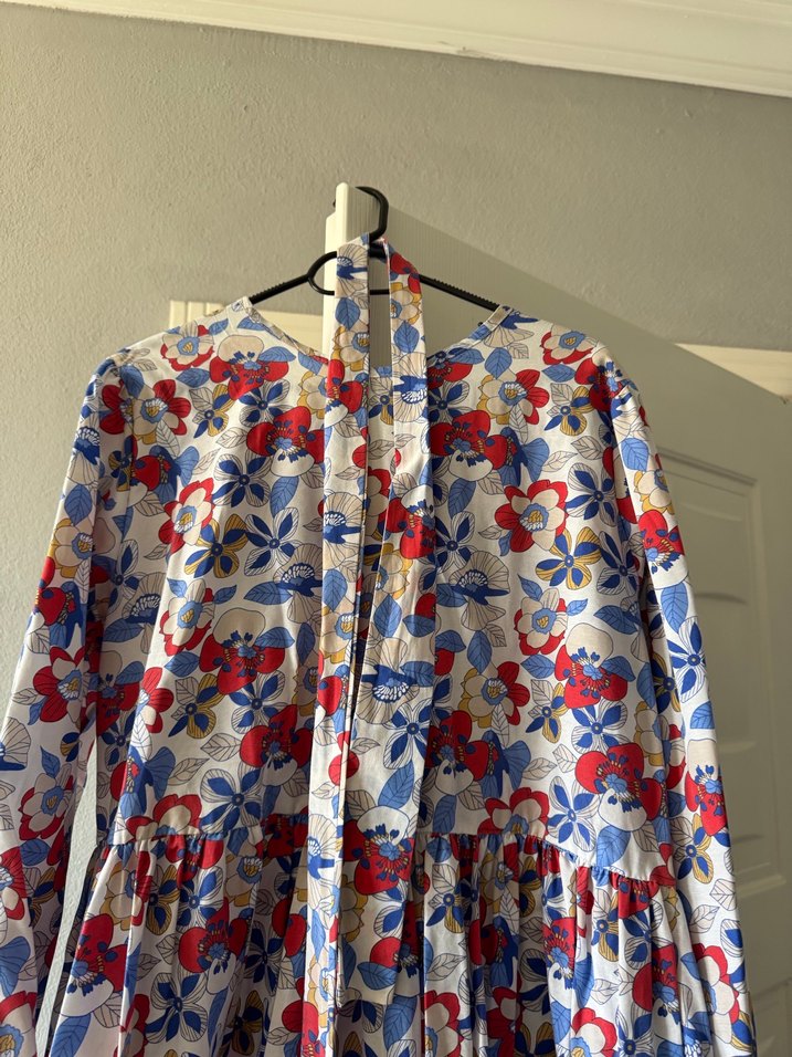 Çiçek Desenli Uzun Pamuklu Elbise - Görsel 3