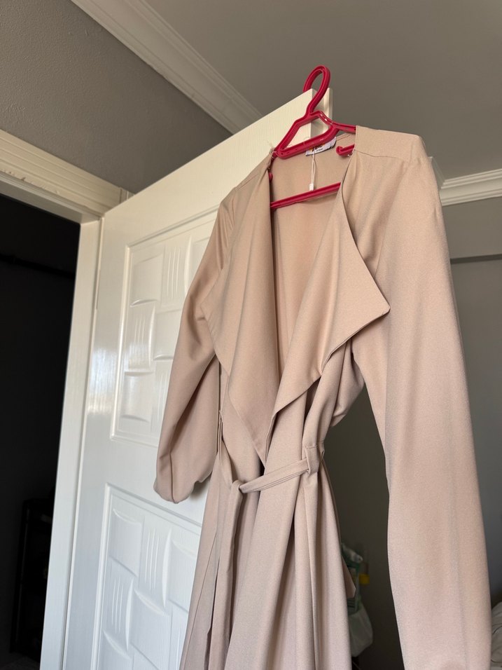 Bej Uzun Kadın Trençkot - Görsel 2