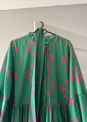 Renkli Bağcıklı Yeşil Uzun Bohem Elbise - Görsel 2