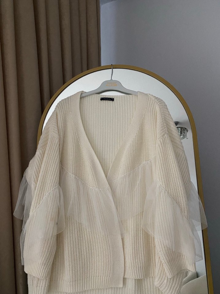 Tül detaylı triko hırka - Görsel 3