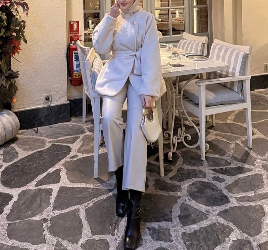 Bej Midi Kadın Peluş Kaban - Görsel 3