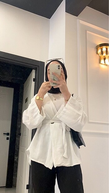 Düğme detaylı kemerli keten kimono