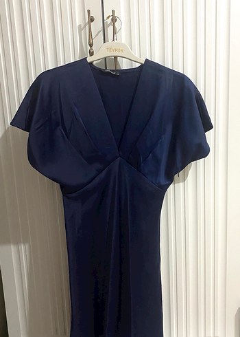 Parlak Lacivert V Yaka Uzun Elbise - Görsel 3