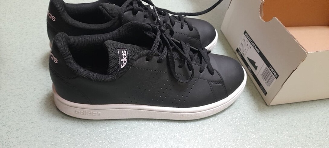 Adidas tenis ayakkabı