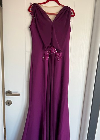Mor Uzun V Yaka Drapeli Abiye Elbise - Görsel 3