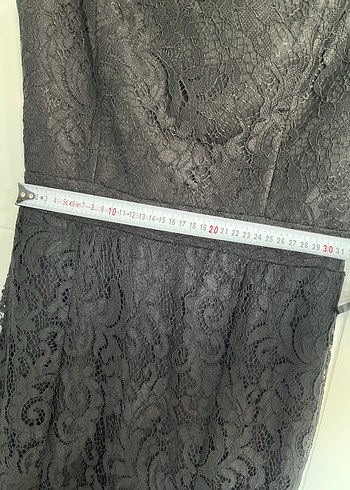 Dantel Detaylı Siyah Uzun Abiye Elbise - Görsel 3